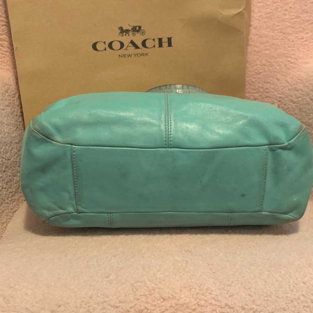 Coach Mint Green Leather Tote Shoulder Bag - Picture 4 of 16